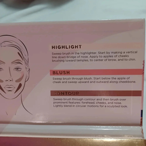 The creme shop and Ellen Tracey makeup pallet NWT - Picture 4 of 6